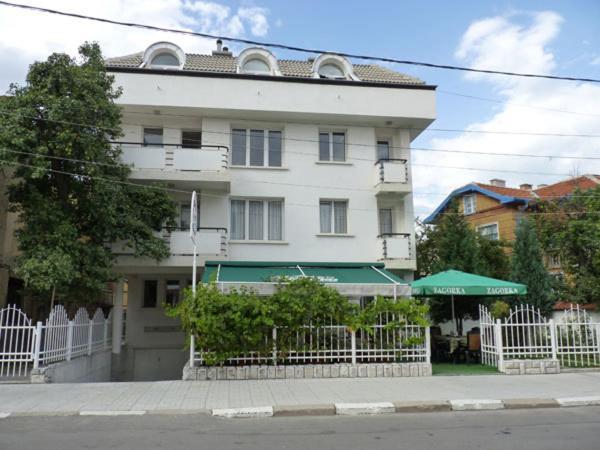 Niko Hotel Samokov Ngoại thất bức ảnh
